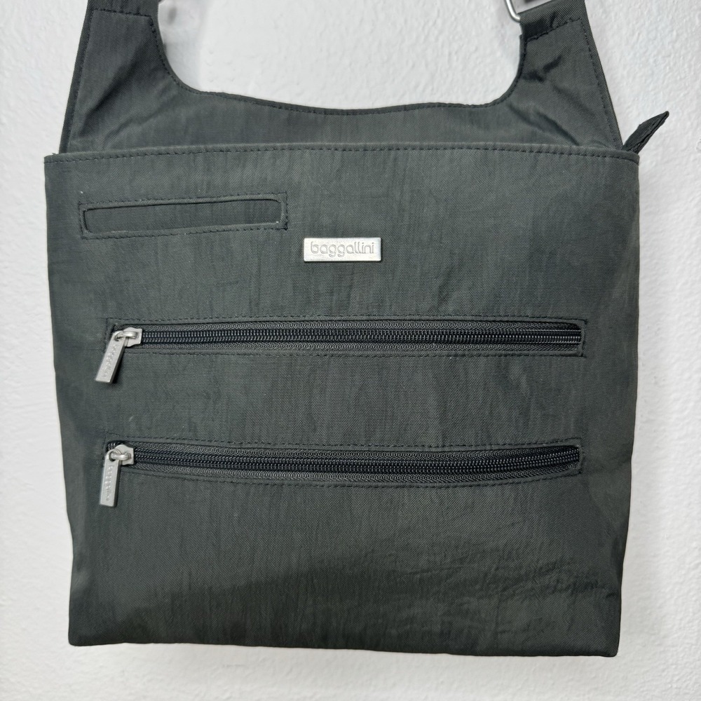 Baggallini Gray Bucket Bagg Crossbody Purse Handbag Travel Bag - Stained Lining
